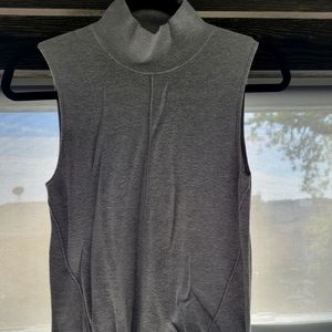 Banana Republic Gray sleeveless turtleneck